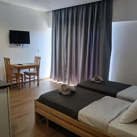 Pacani Hotel *